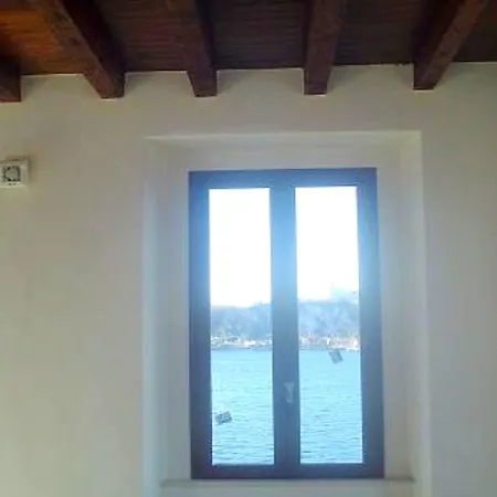 Appartamento Lago Antico Quattro Arona